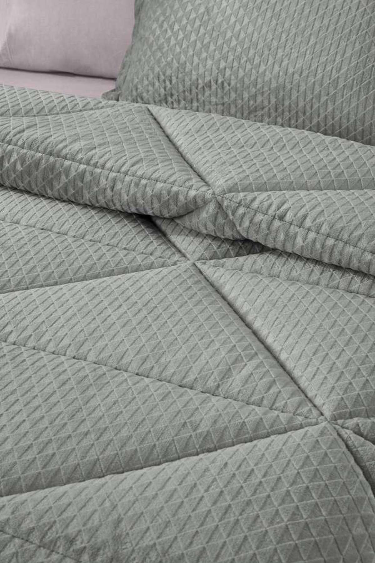 Guy Laroche Paploma Trinity Grey 220x240 uperdiplo