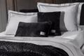 Guy Laroche Set Gunini Kouberta me Maxilarothiki CRUSTY BLACK 220X240